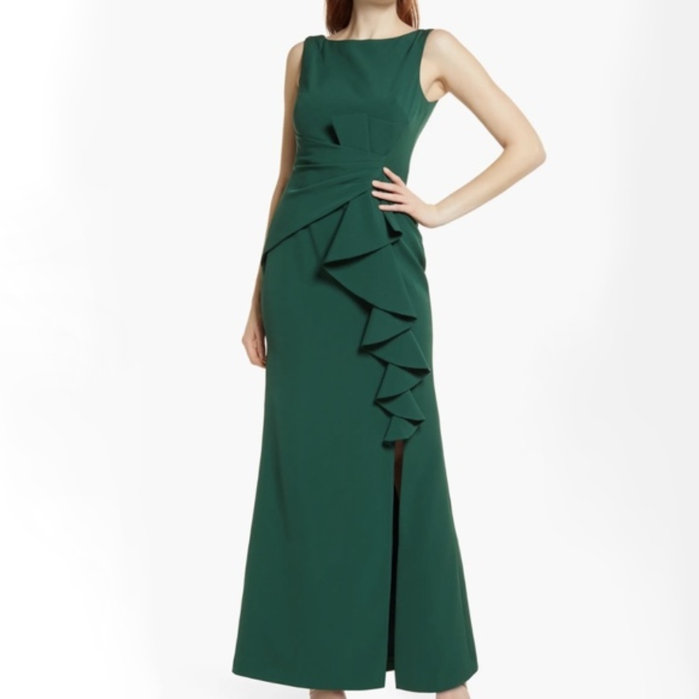 Eliza J‎ Green Ruffle Front Gown Size 6